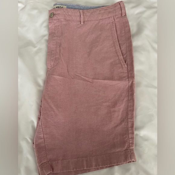 Stylish Shorts by Jos A Bank. Pink - Picture 4 of 4